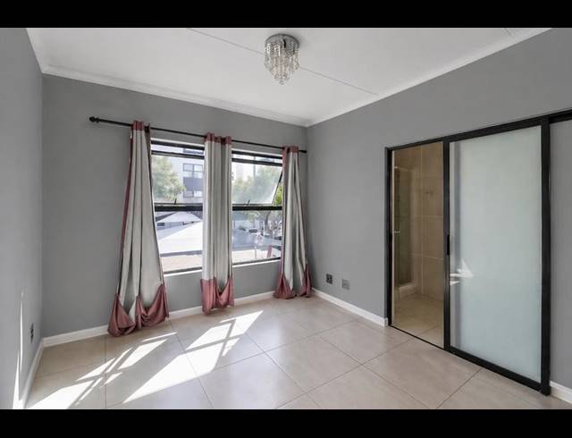 3 BEDROOM PROPERTY TO RENT IN GREENSTONE HILL